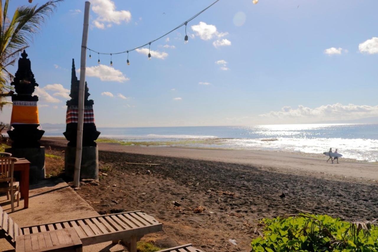 Keramas Surf Camp Hotel Exterior photo