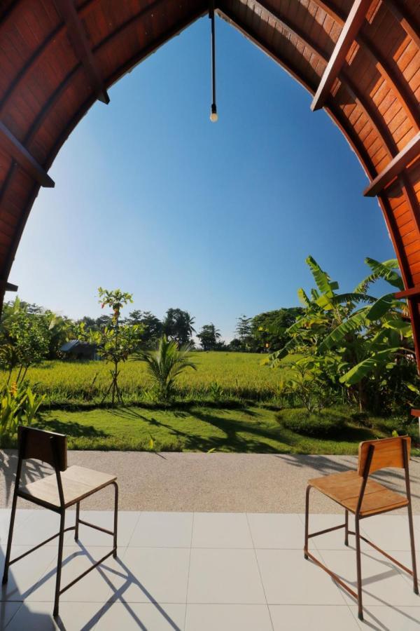 Keramas Surf Camp Hotel Exterior photo